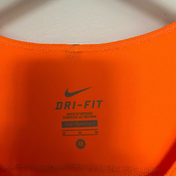 Nike drifit flourescent tank top (M) - Picture 3 of 8